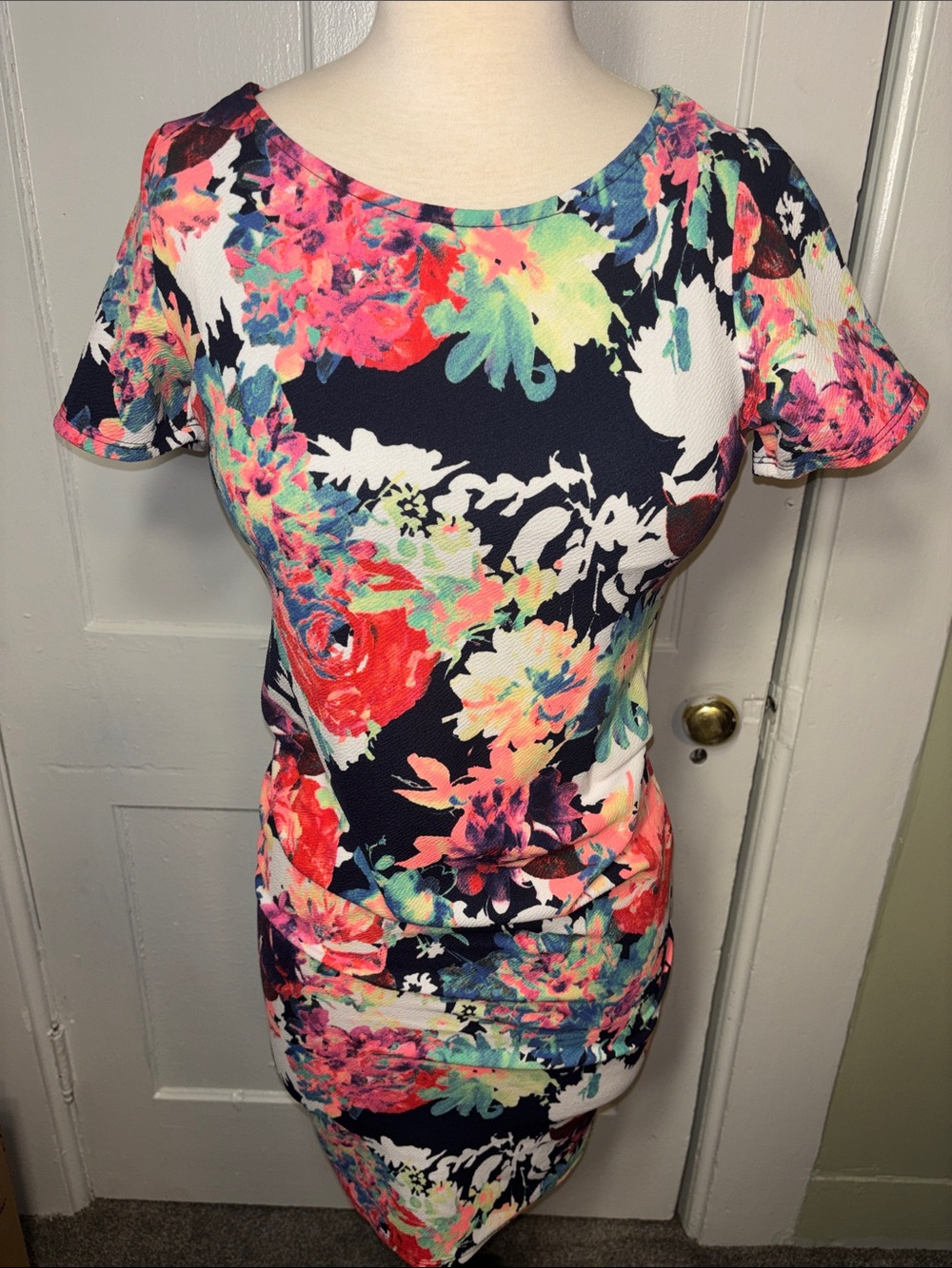 Pinkblush Floral Maternity Bodycon Dress - Multicolor size small - Picture 8 of 8